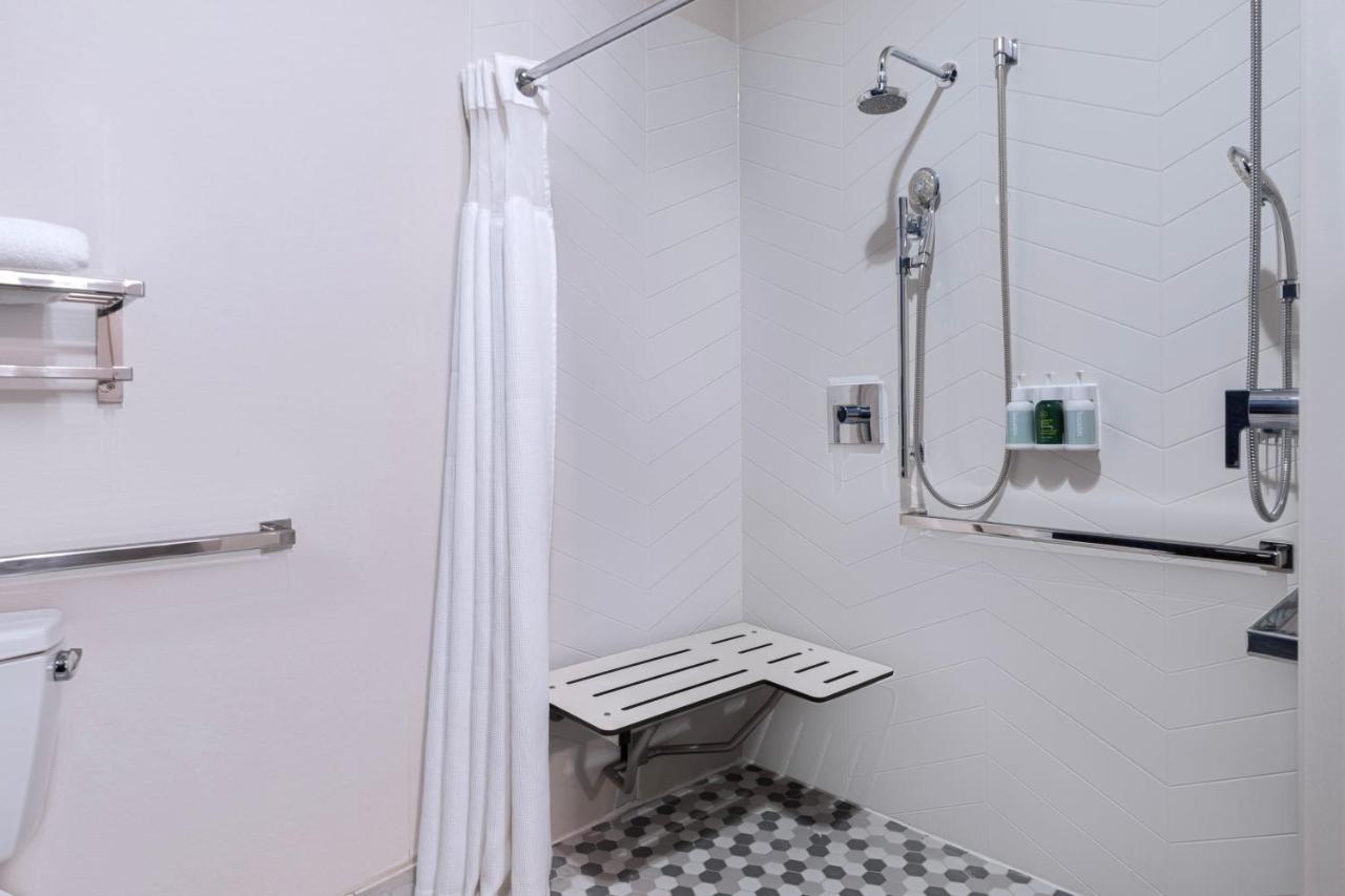 Fairfield Inn & Suites Denton Dış mekan fotoğraf